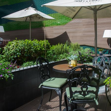 138 Liberdade Hotel Lisbon Luaran gambar The terrace