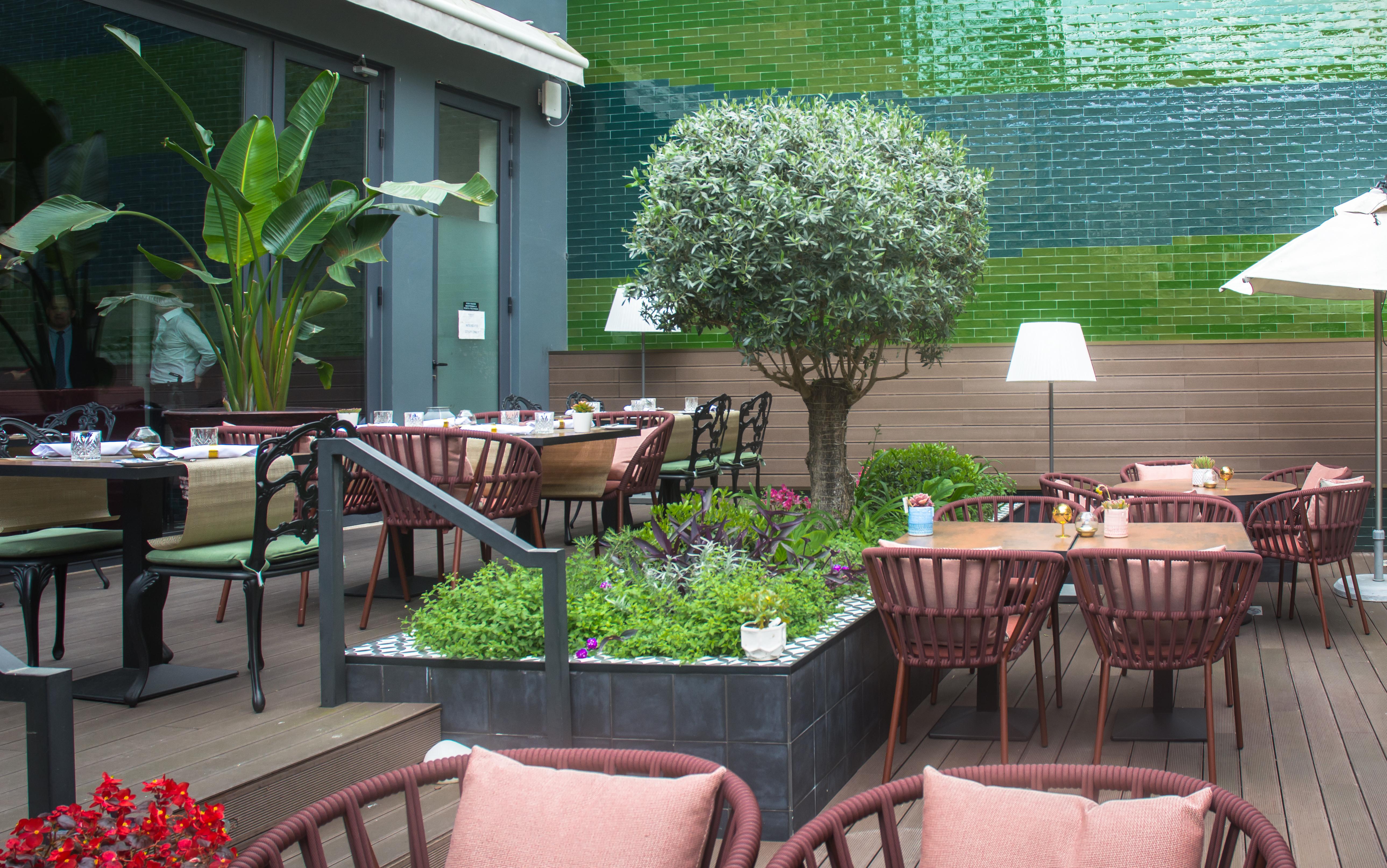 138 Liberdade Hotel Lisbon Luaran gambar The terrace at the restaurant